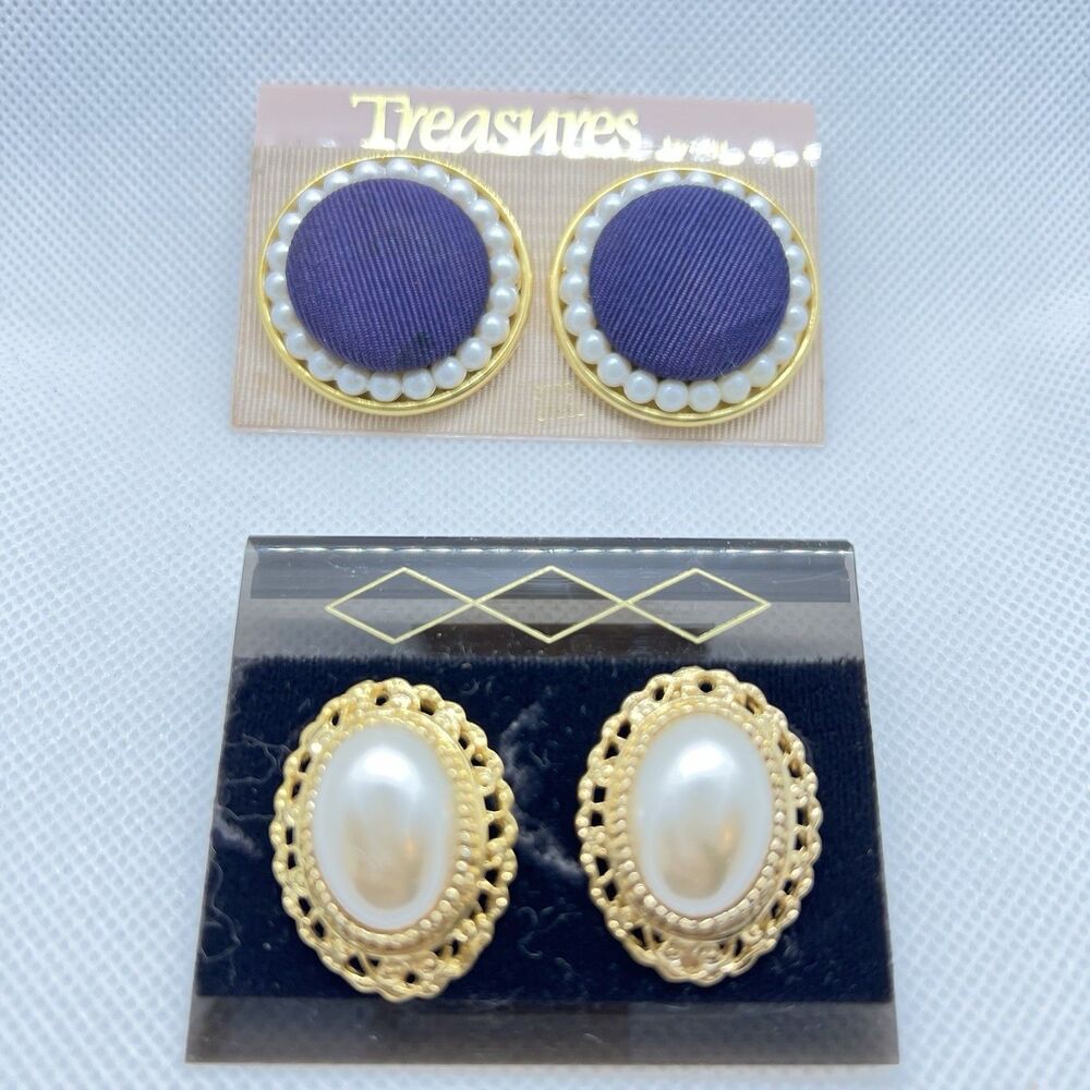 2 Pairs of NIB Vintage Retro Victorian Inspired Pierced Earrings from the 1980s